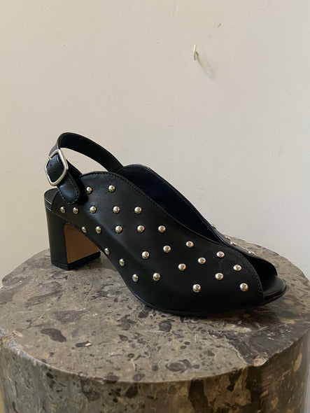 Trisia Stud - Embelished