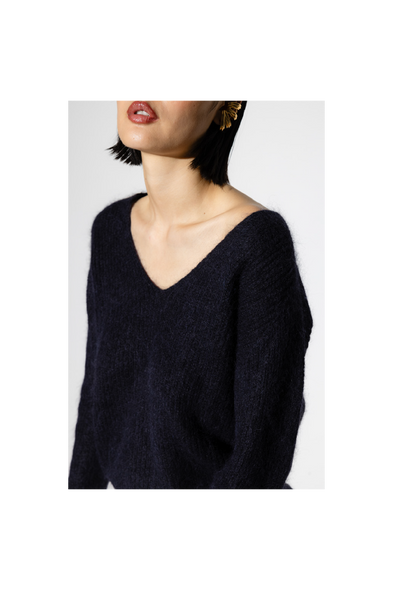 Romy Baby Alpaca black knitwear