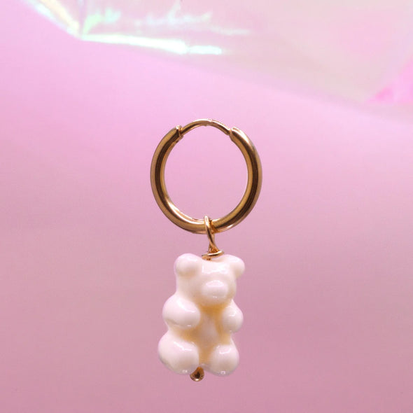 Cream gummy bear hoop