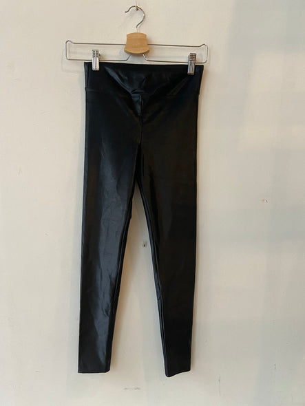 Black leggings
