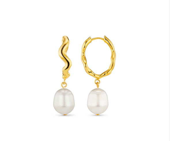 Oval Wave Pearl Drop Hoop Earrings
