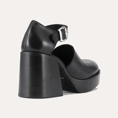 Buckle Black