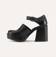Buckle Black