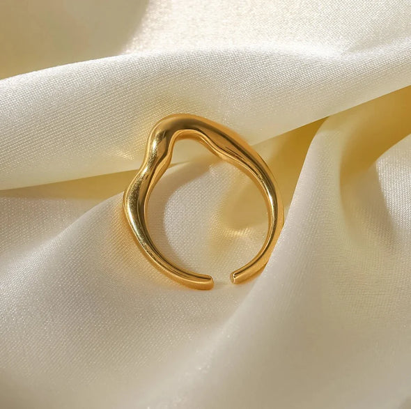 Wavey Ring