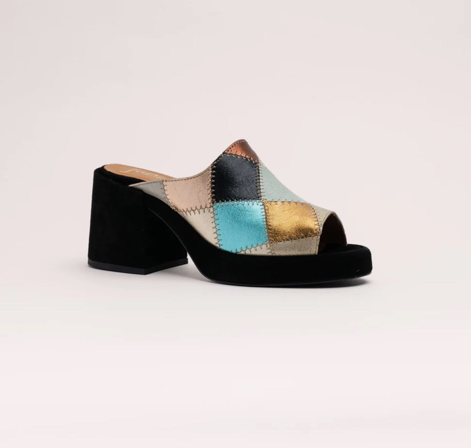 Bali open metallic mule