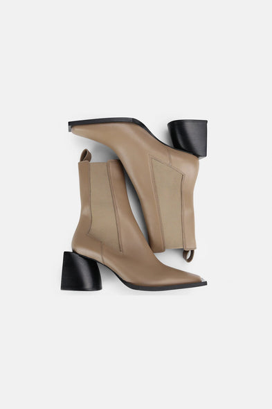 LUNA | LEATHER ANKLE BOOTS - TAUPE