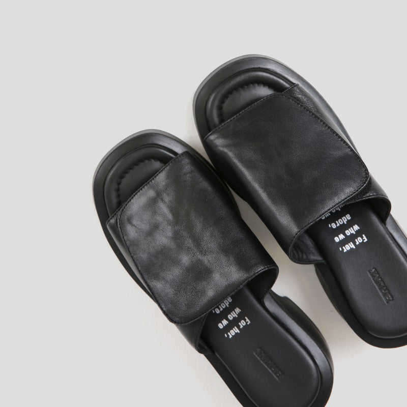 Vita Velcro Sandal Black