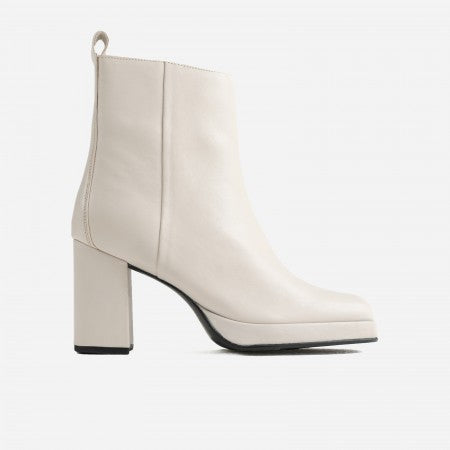 New Melanie Off white Leather Boots