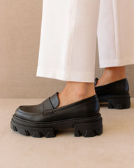 Trailblazer Vegan Black Loafer