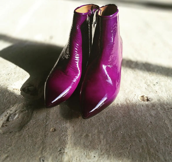 Purple lacquer boots