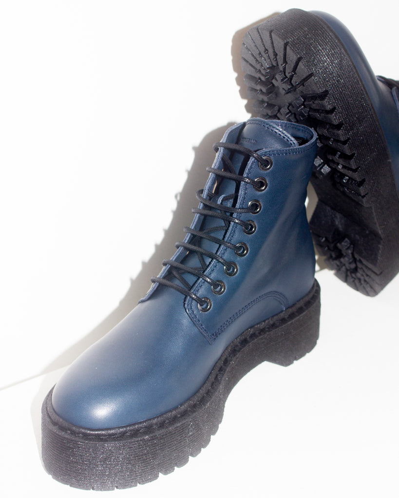 Command Lace Up Boot
